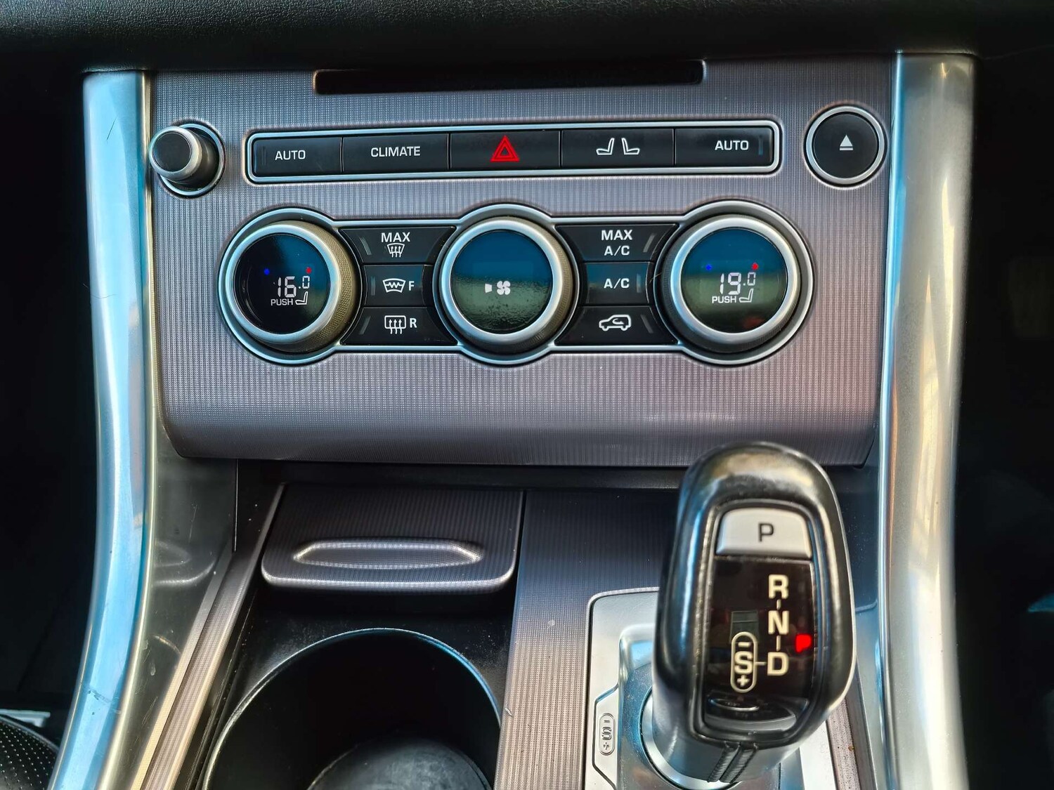 Used Land Rover Range Rover Sport 2016 for sale - 76602193: Photo 34