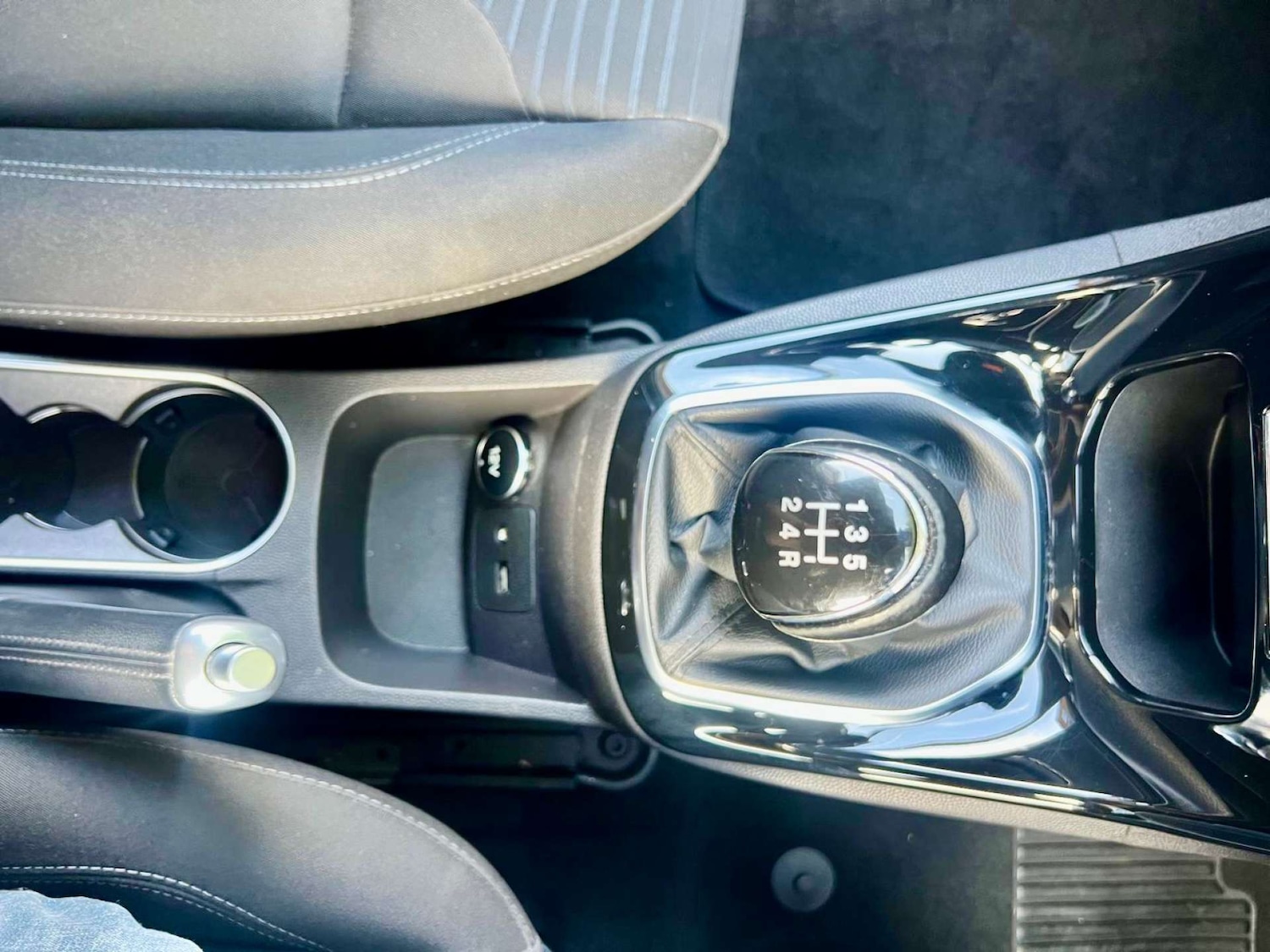 Used Ford Fiesta 2015 for sale - 76601147: Photo 15