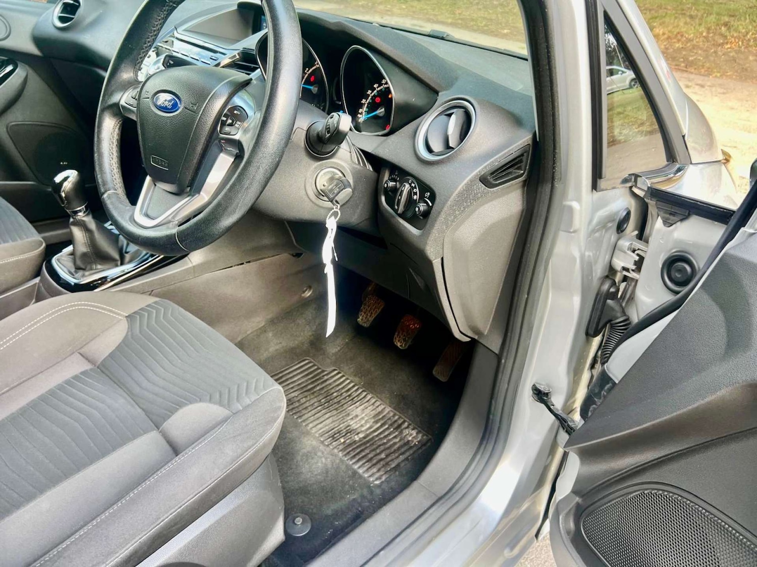 Used Ford Fiesta 2015 for sale - 76601147: Photo 19