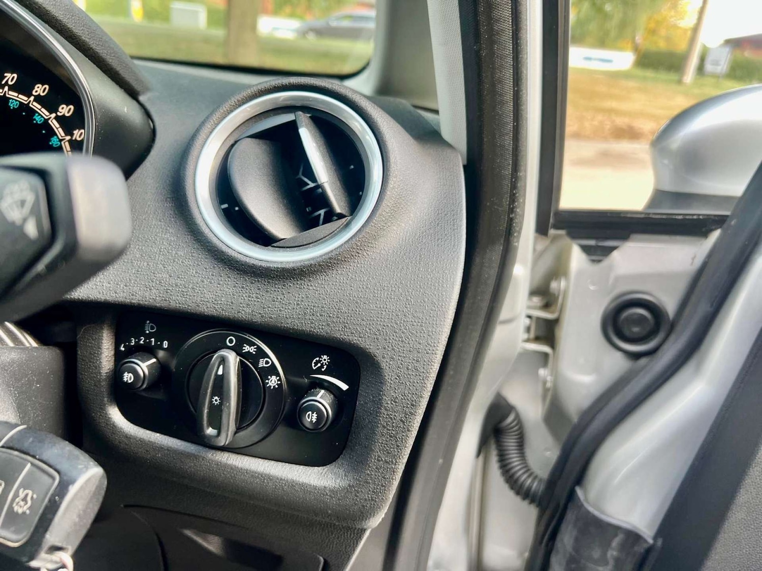 Used Ford Fiesta 2015 for sale - 76601147: Photo 34