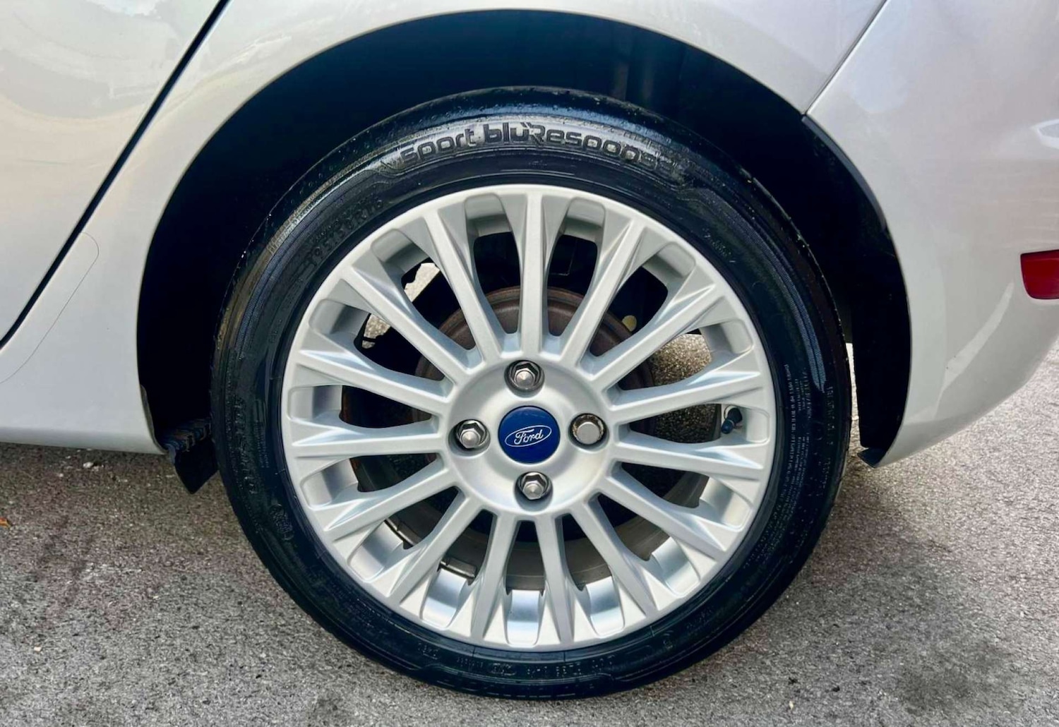 Used Ford Fiesta 2015 for sale - 76601147: Photo 36