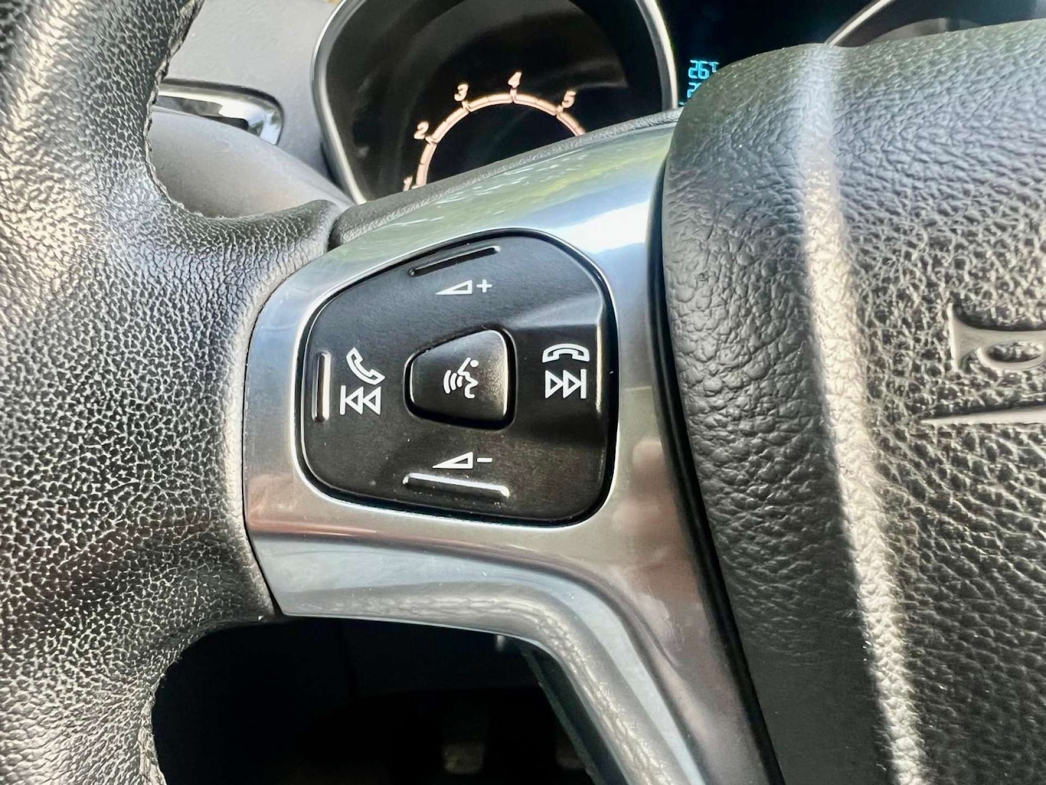 Used Ford Fiesta 2015 for sale - 76601147: Photo 40