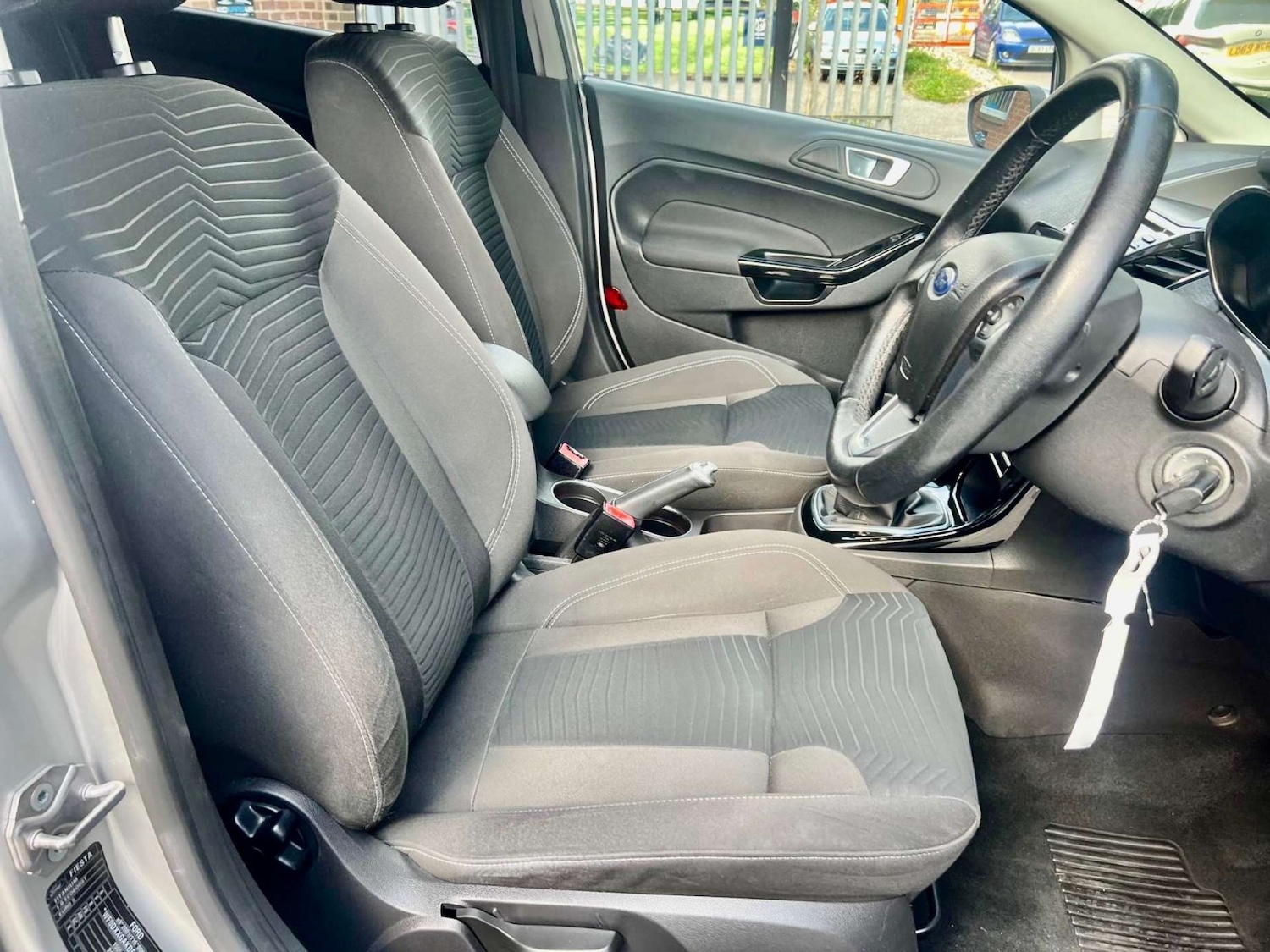 Used Ford Fiesta 2015 for sale - 76601147: Photo 9