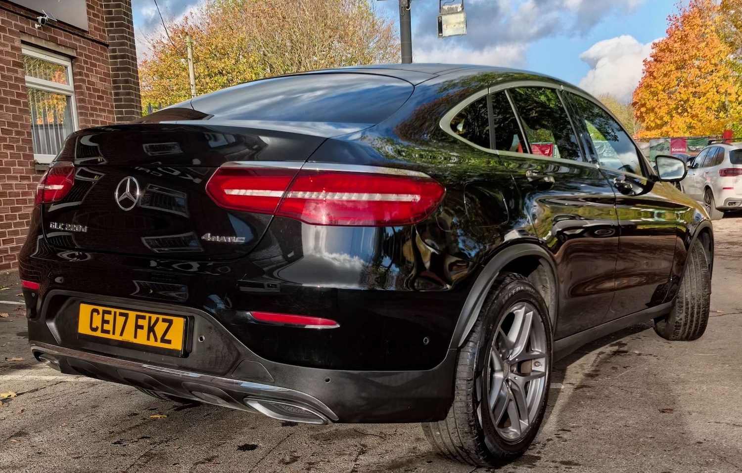 Used Mercedes-Benz GLC 2017 for sale - 76314072: Photo 3