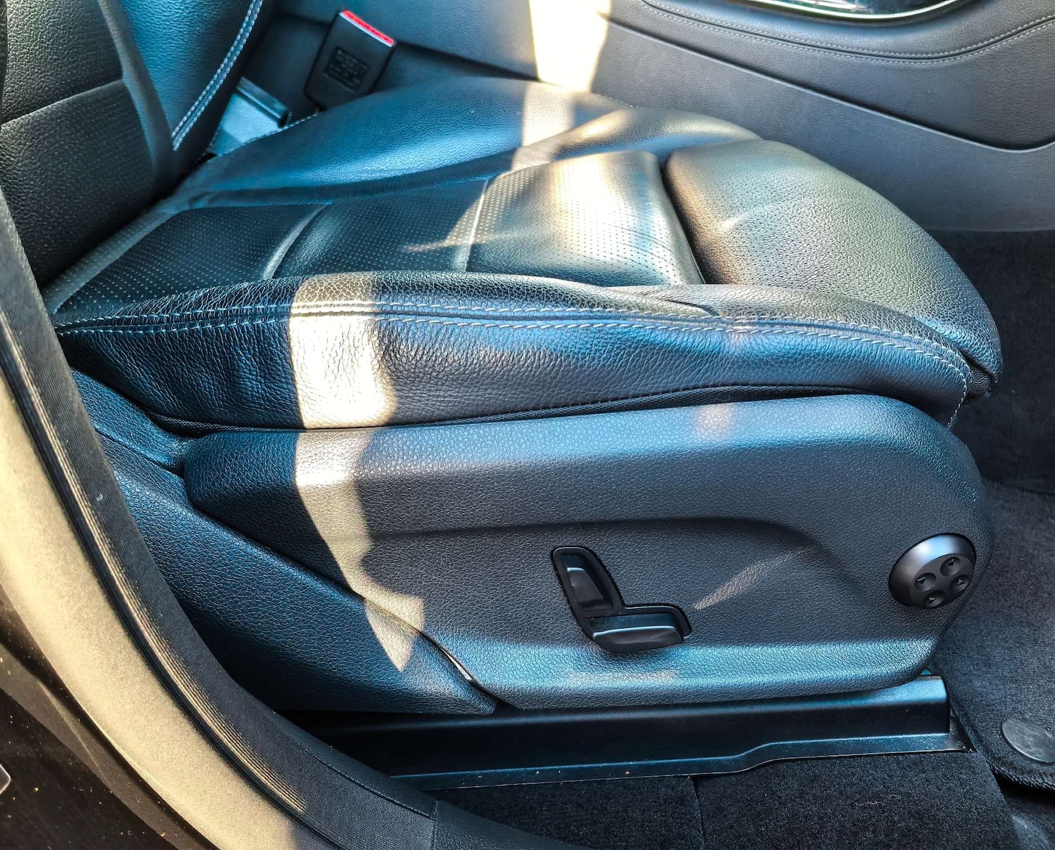 Used Mercedes-Benz GLC 2017 for sale - 76314072: Photo 30