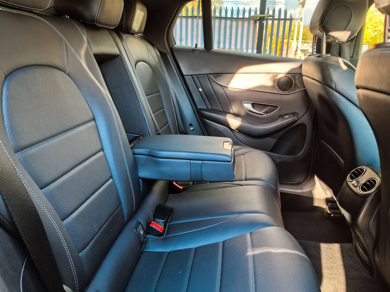 Used Mercedes-Benz GLC 2017 for sale - 76314072: Photo 34