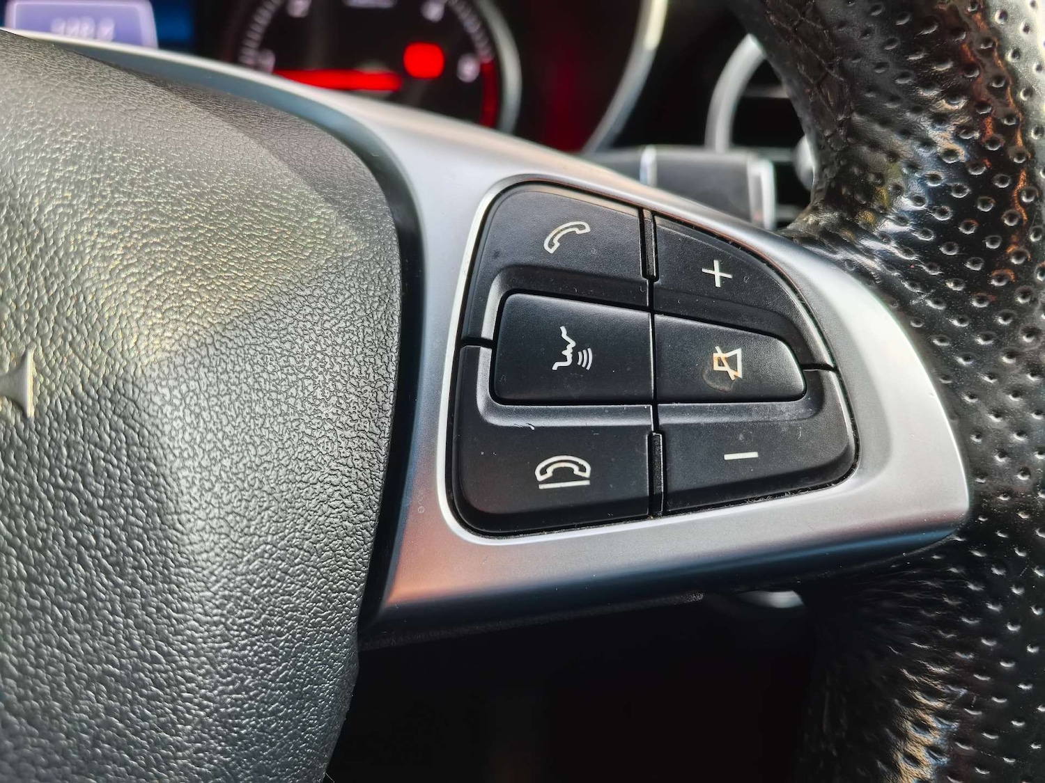 Used Mercedes-Benz GLC 2017 for sale - 76314072: Photo 38