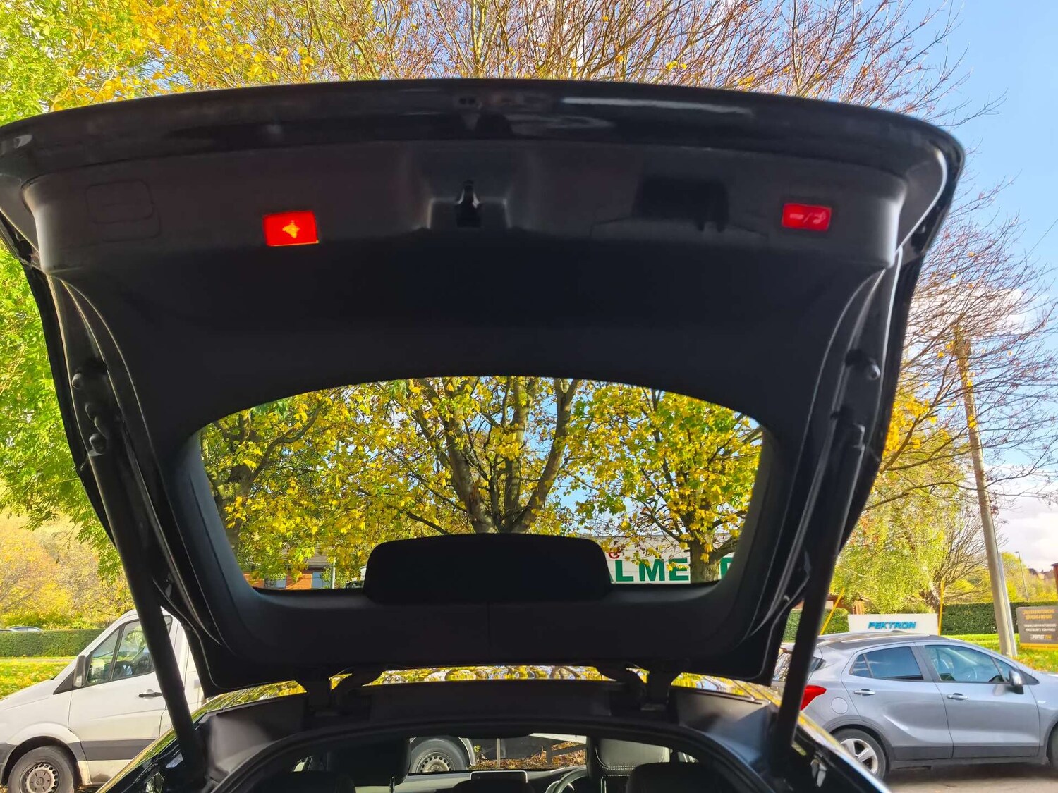 Used Mercedes-Benz GLC 2017 for sale - 76314072: Photo 86