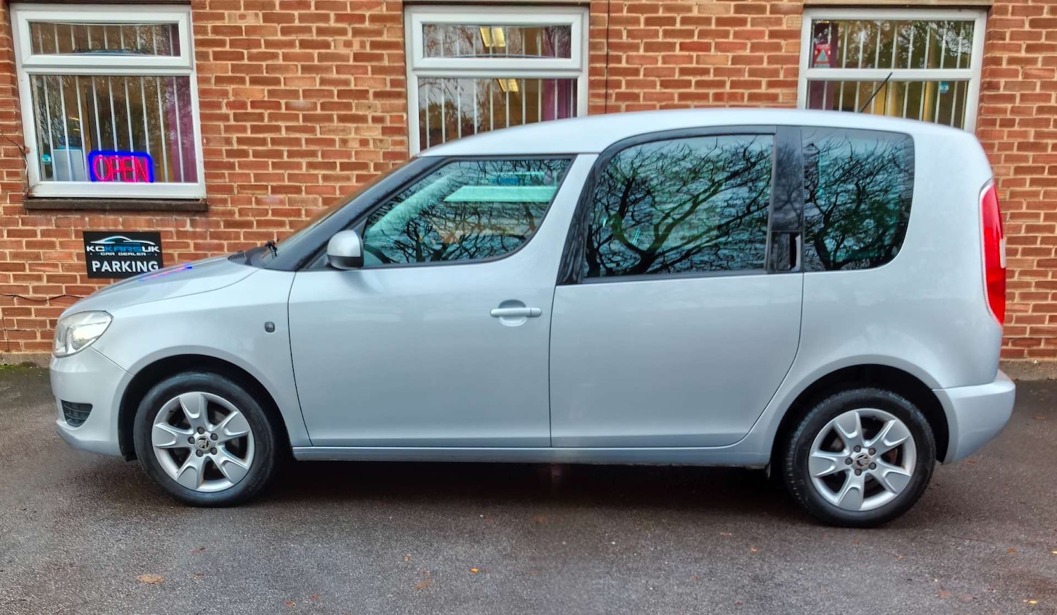 Used Skoda Roomster 2013 for sale - 76491020: Photo 84