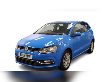 Used Volkswagen Polo 2015 for sale - 76277973: Photo 2