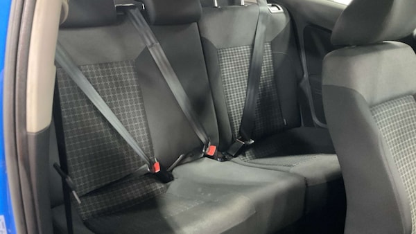 Used Volkswagen Polo 2015 for sale - 76277973: Photo 8