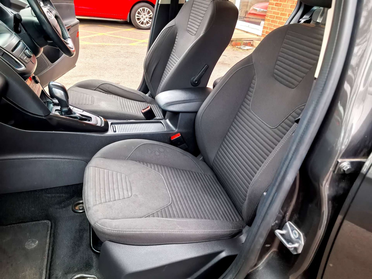 Used Ford Focus 2015 for sale - 77563333: Photo 25