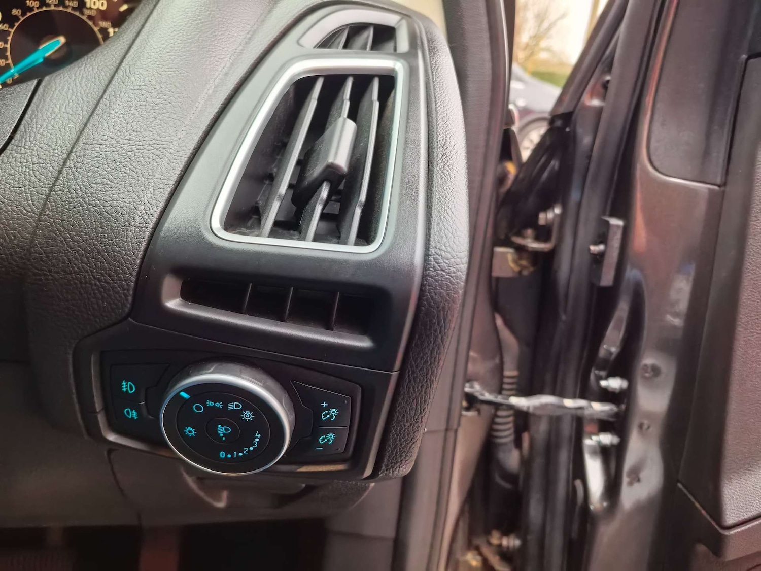 Used Ford Focus 2015 for sale - 77563333: Photo 30