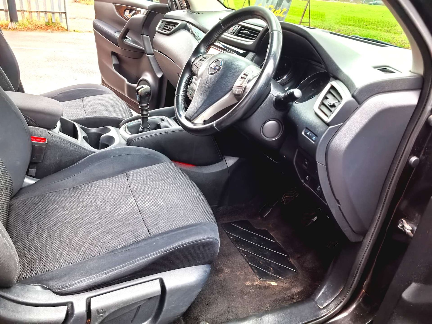 Used Nissan Qashqai 2015 for sale - 76941058: Photo 14