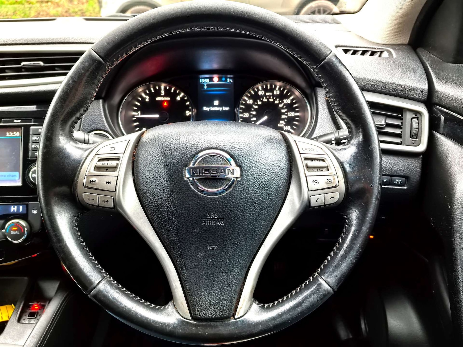 Used Nissan Qashqai 2015 for sale - 76941058: Photo 15