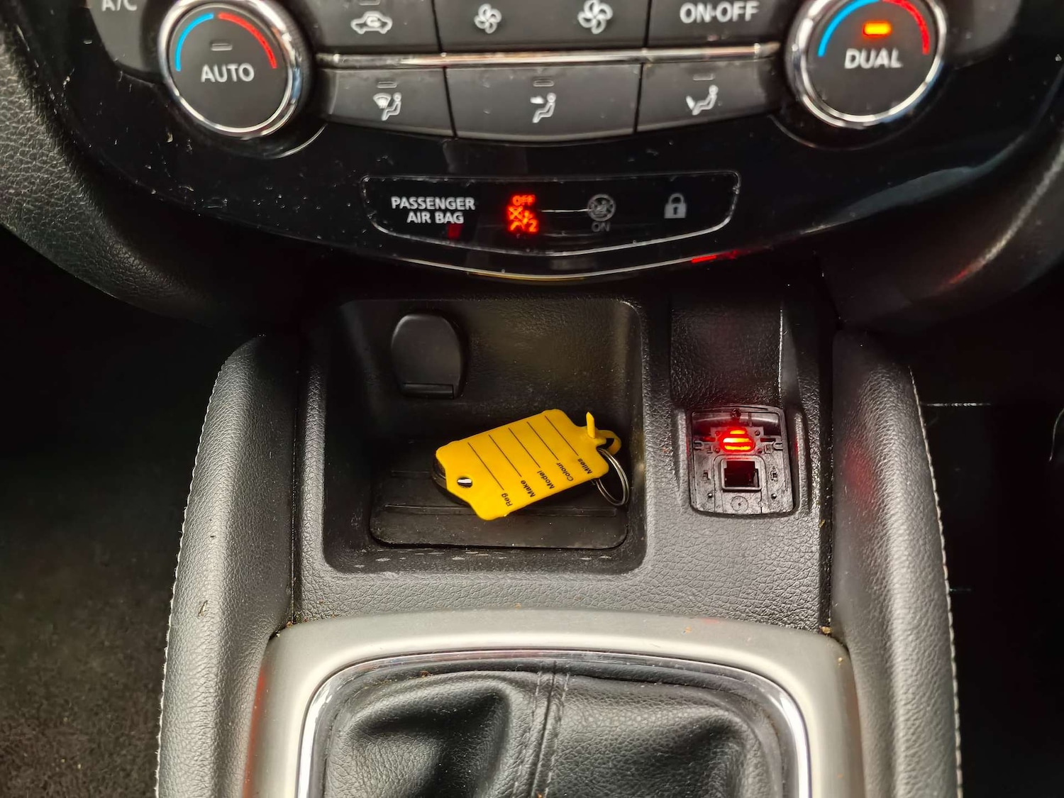 Used Nissan Qashqai 2015 for sale - 76941058: Photo 31