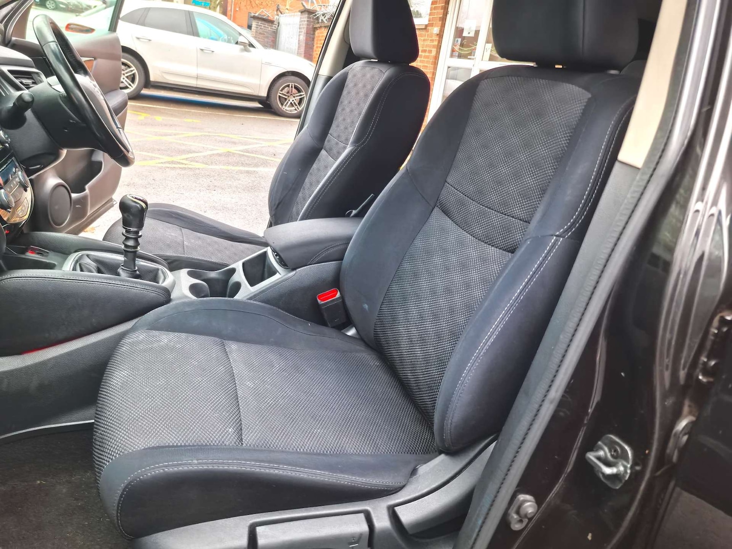 Used Nissan Qashqai 2015 for sale - 76941058: Photo 75