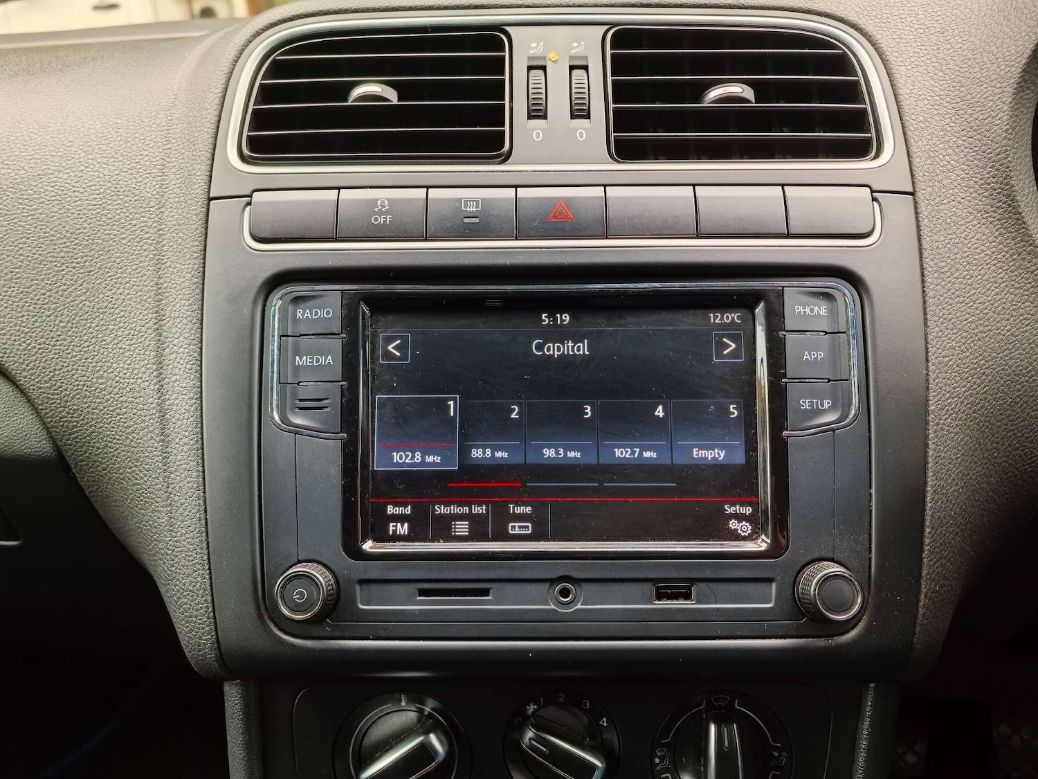 Used Volkswagen Polo 2013 for sale - 76601423: Photo 15