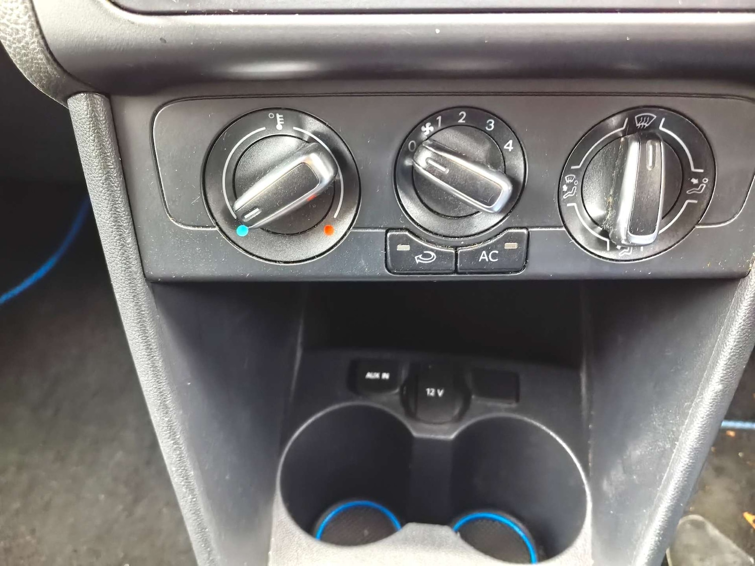 Used Volkswagen Polo 2013 for sale - 76601423: Photo 24