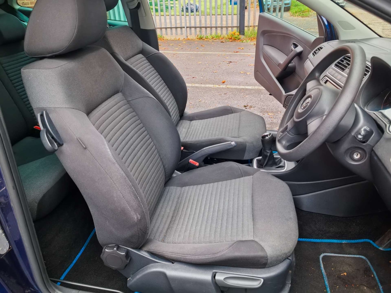 Used Volkswagen Polo 2013 for sale - 76601423: Photo 28