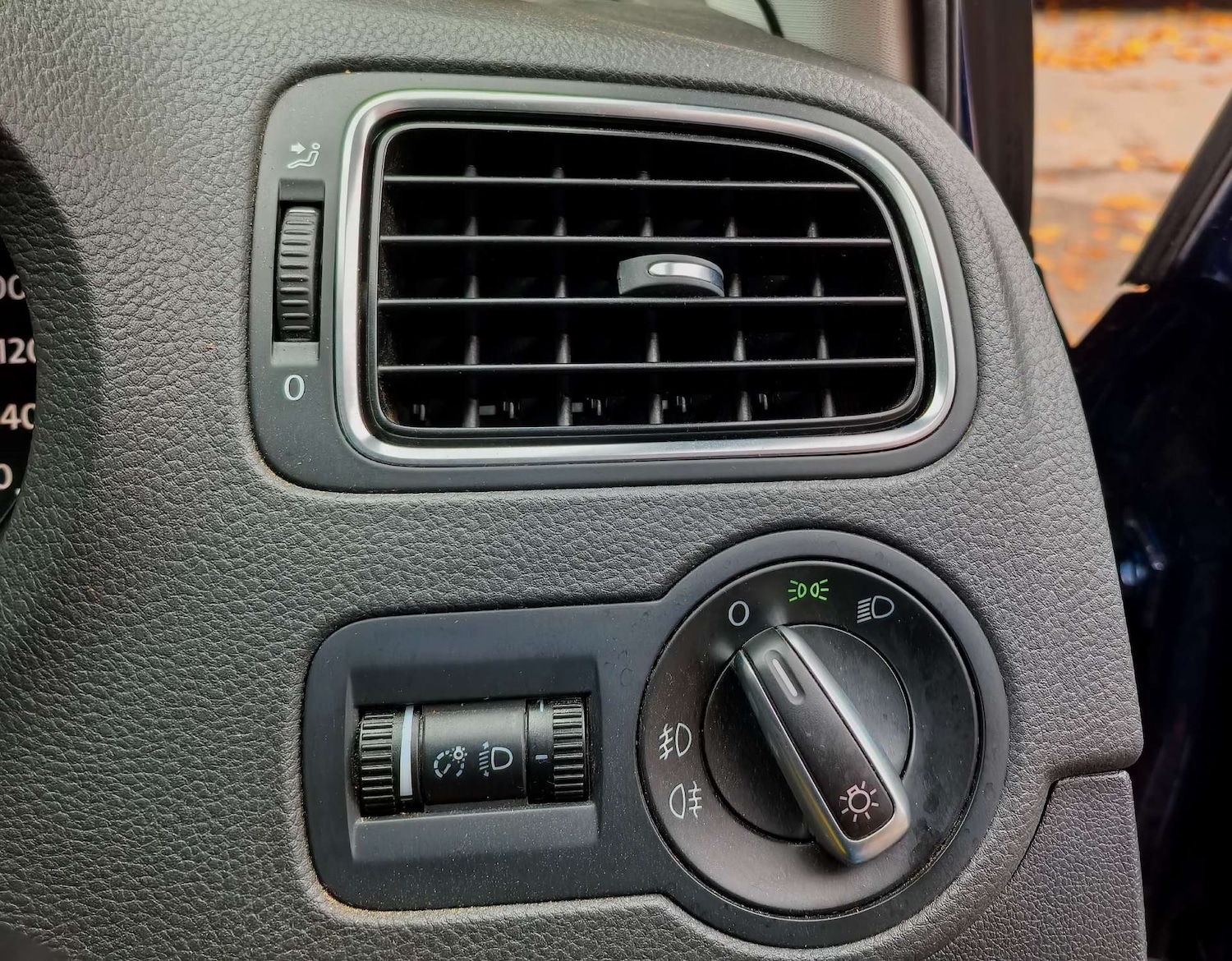 Used Volkswagen Polo 2013 for sale - 76601423: Photo 33