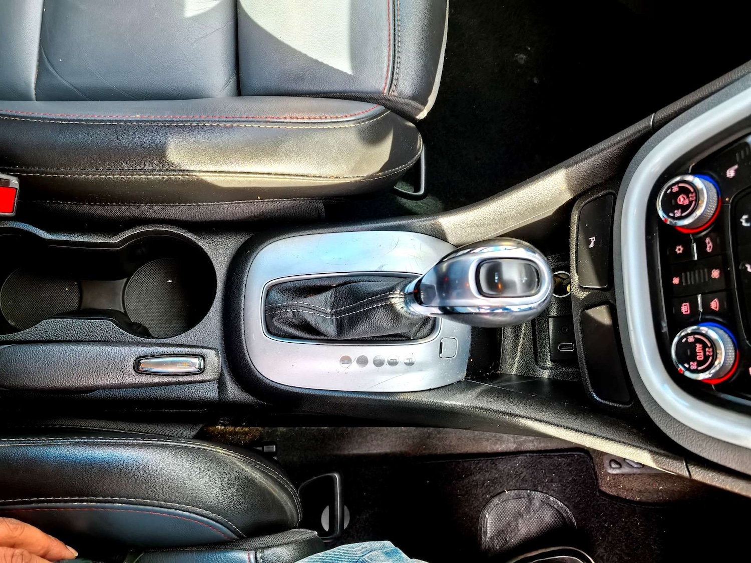 Used Vauxhall Mokka 2015 for sale - 77548525: Photo 14