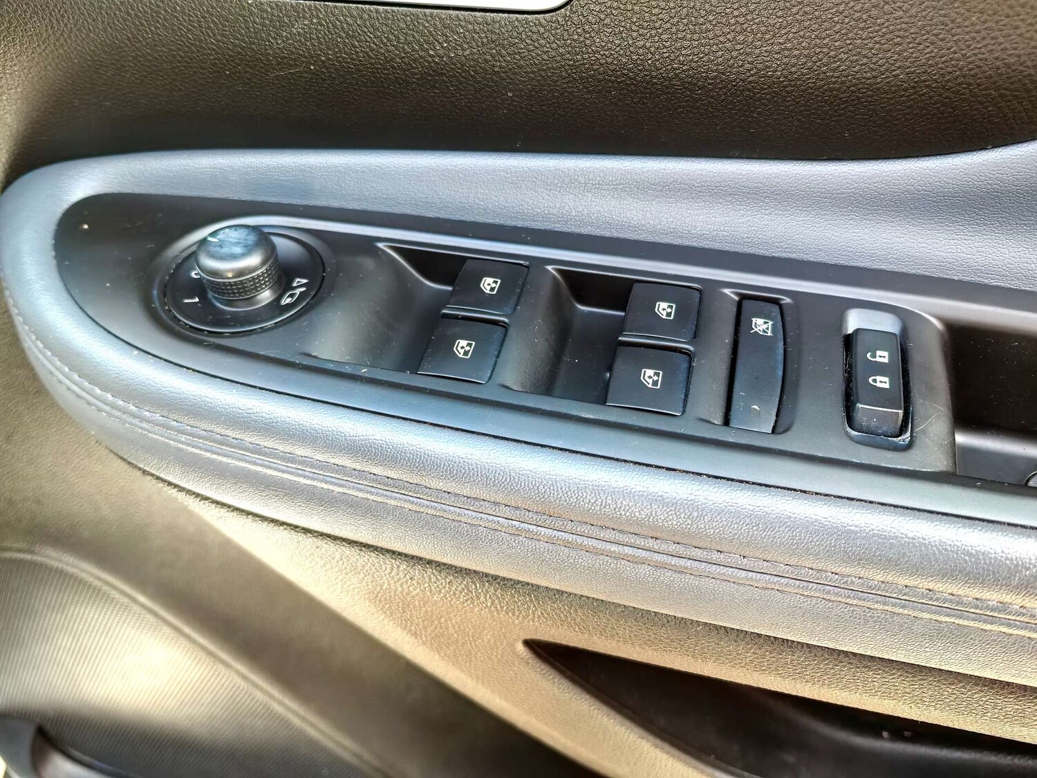 Used Vauxhall Mokka 2015 for sale - 77548525: Photo 67