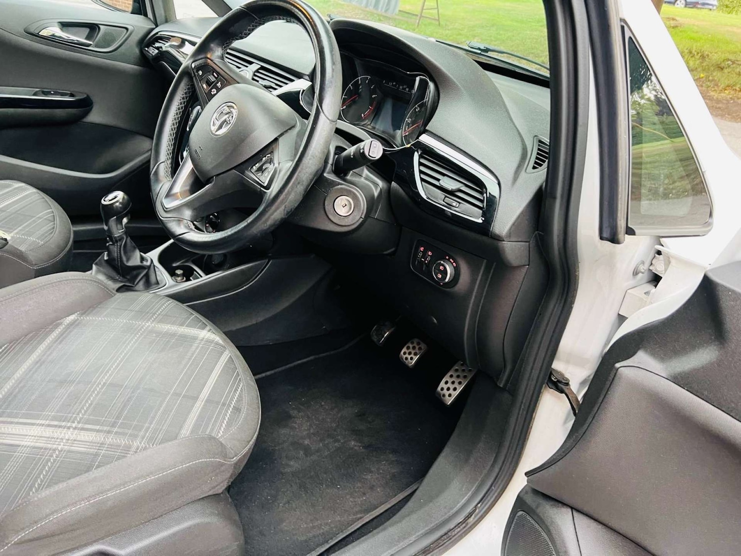 Used Vauxhall Corsa 2016 for sale - 75893738: Photo 7