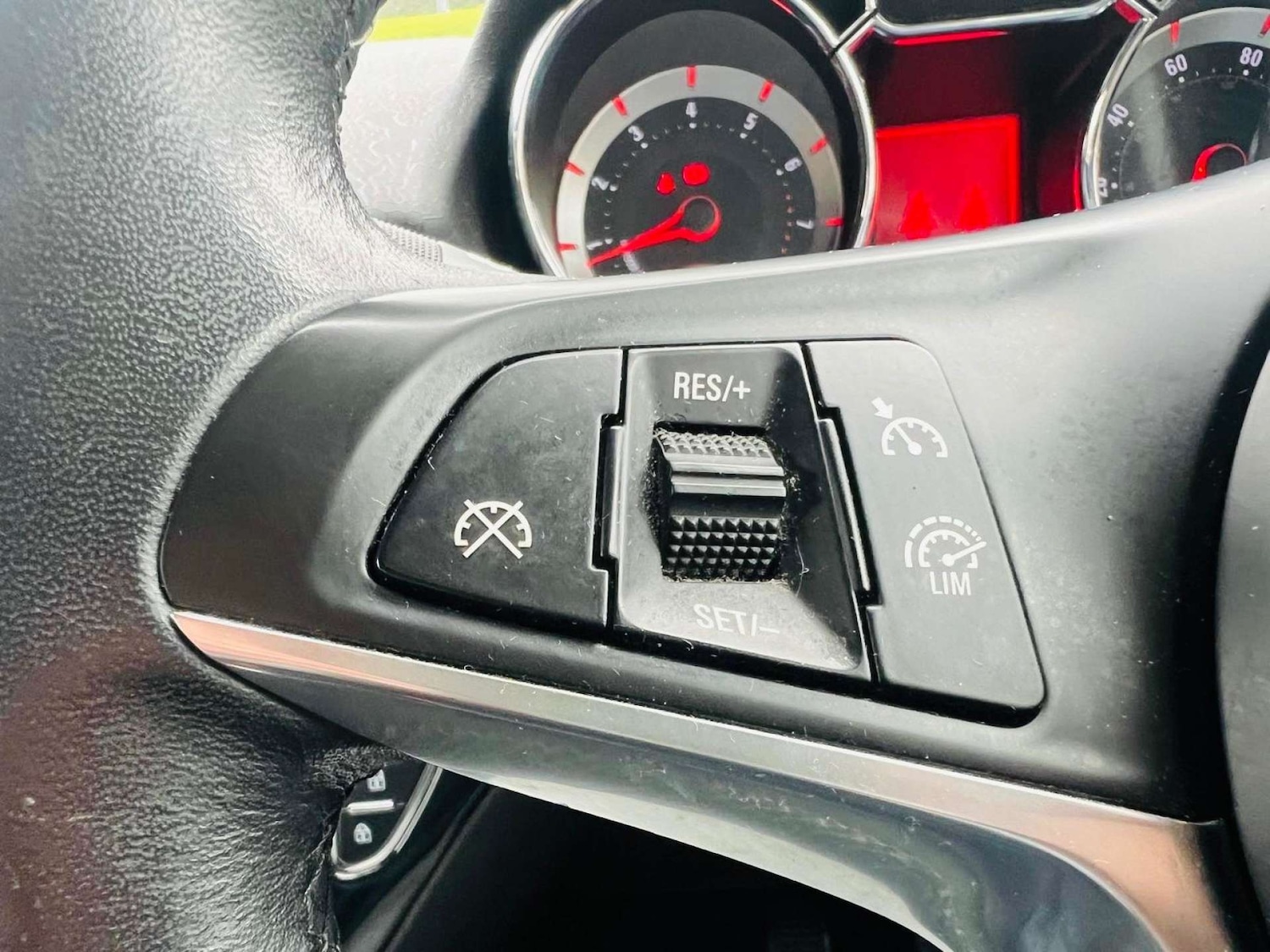 Used Vauxhall ADAM 2016 for sale - 77200737: Photo 11