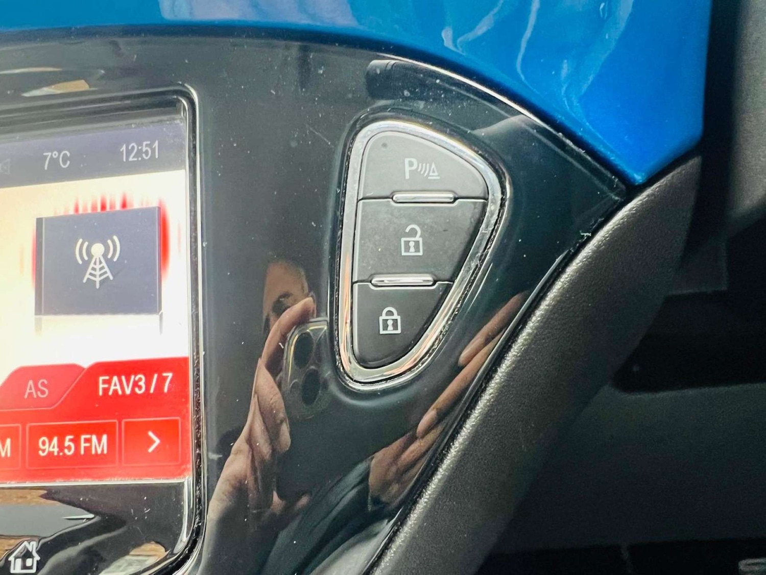 Used Vauxhall ADAM 2016 for sale - 77200737: Photo 44