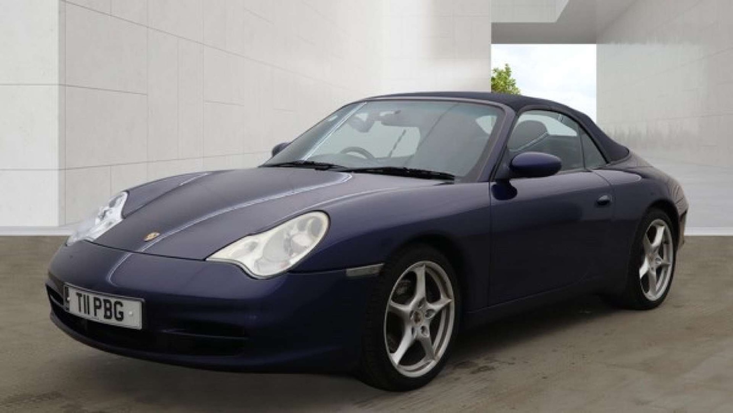 Used Porsche 911 2002 for sale - 78198748: Photo 2