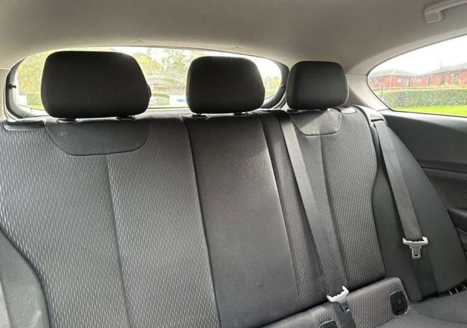 Used BMW 1 Series 2012 for sale - 76601040: Photo 11