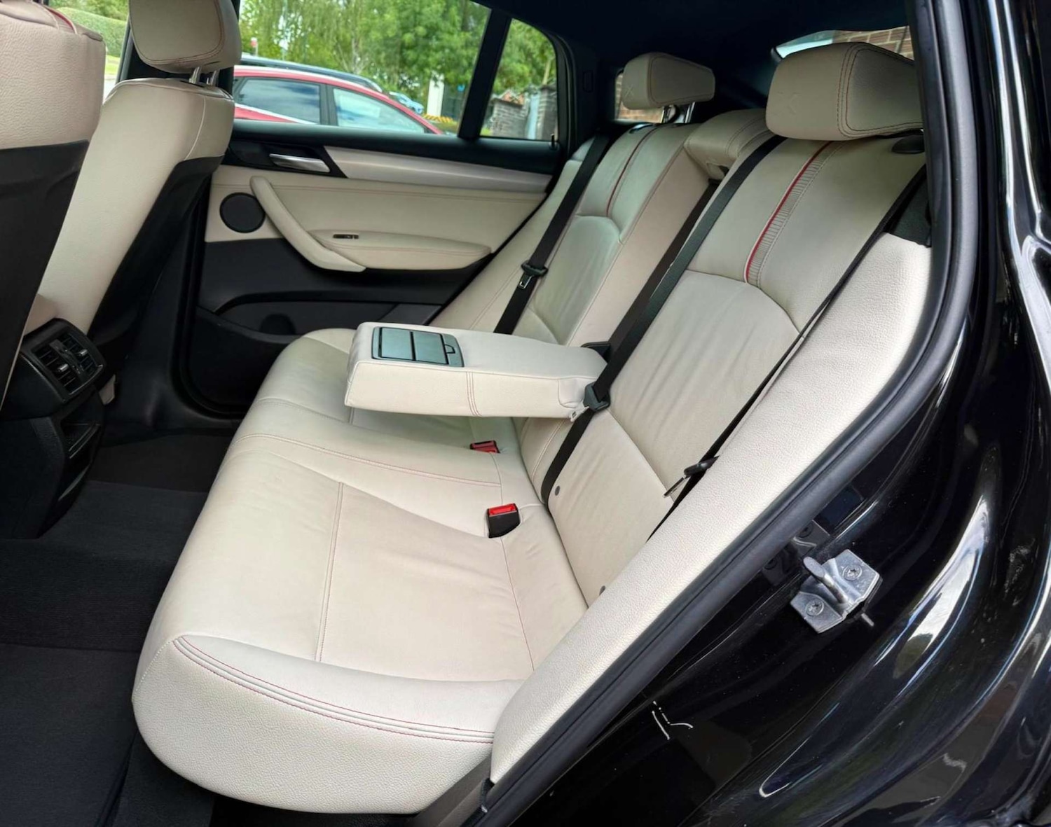 Used BMW X4 2017 for sale - 76278521: Photo 16