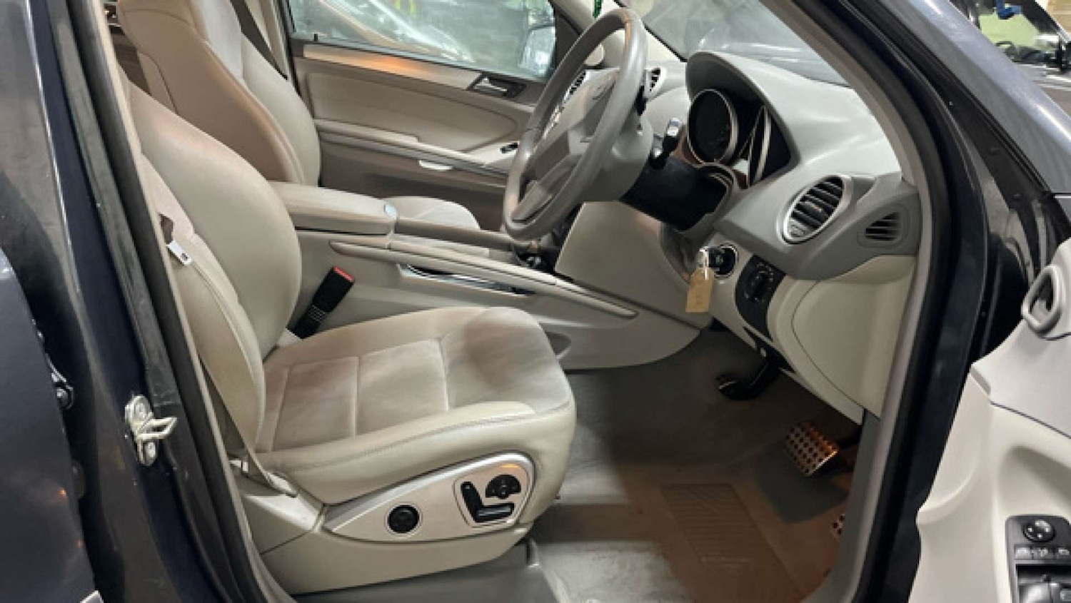 Used Mercedes-Benz M Class 2011 for sale - 78198749: Photo 7