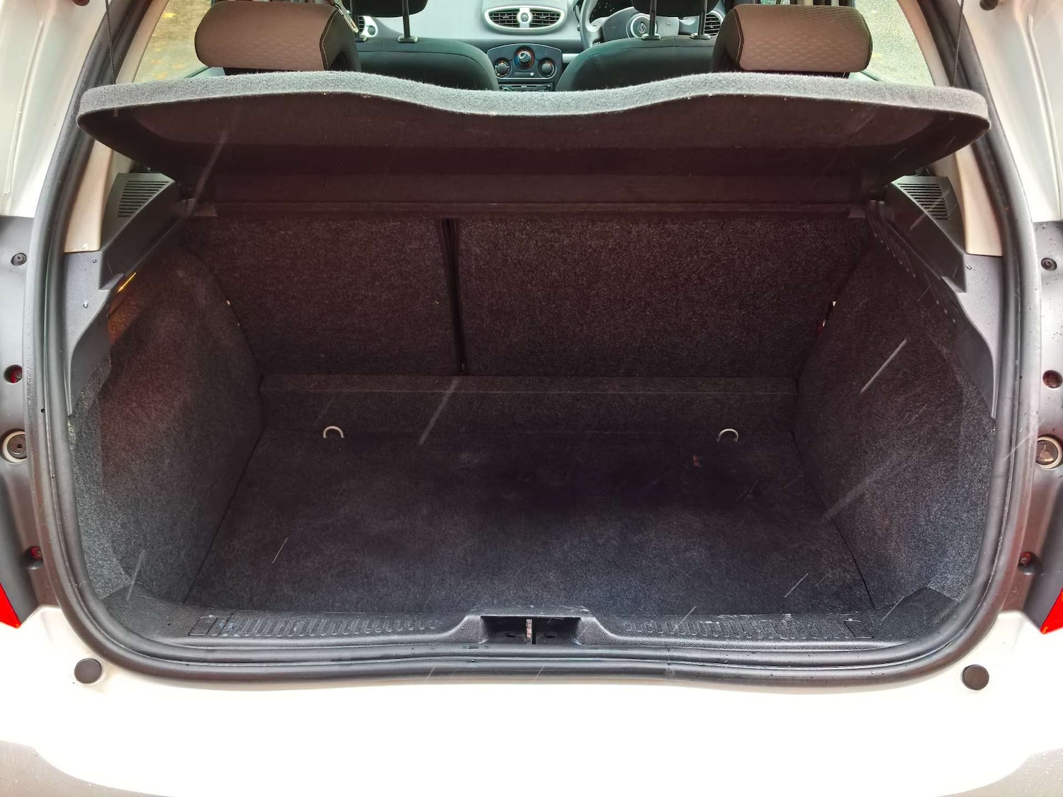 Used Renault Clio 2009 for sale - 76475121: Photo 35