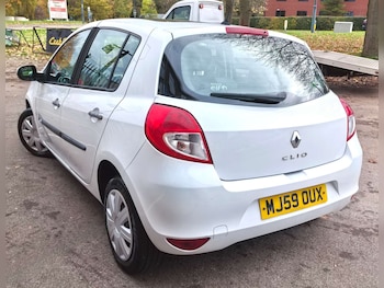 Used Renault Clio 2009 for sale - 76475121: Photo