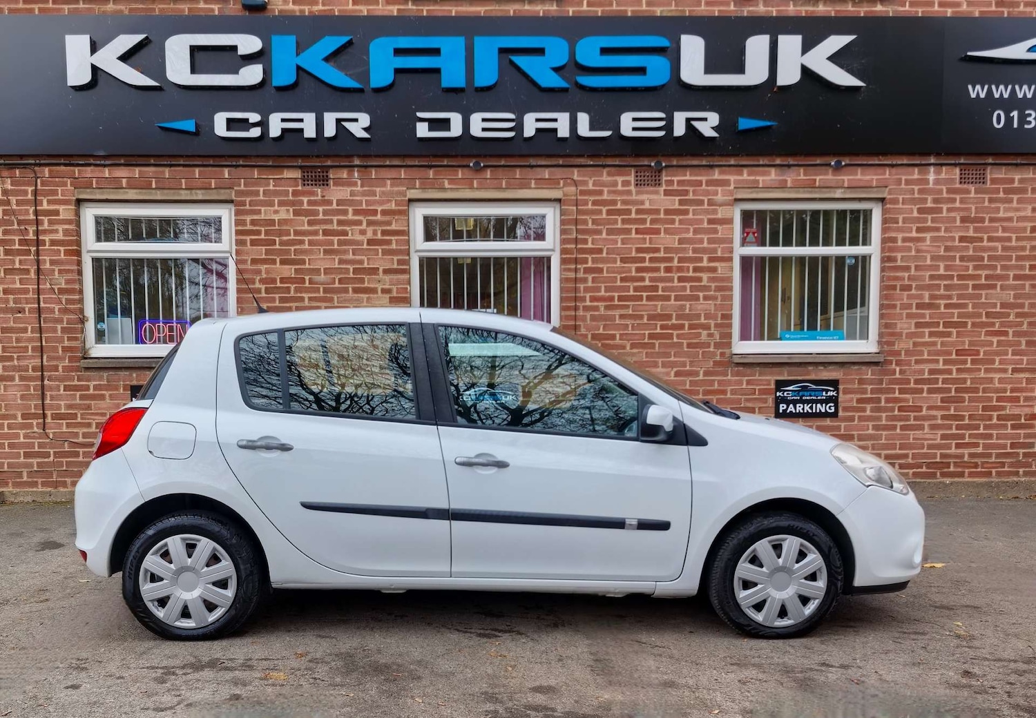 Used Renault Clio 2009 for sale - 76475121: Photo 6