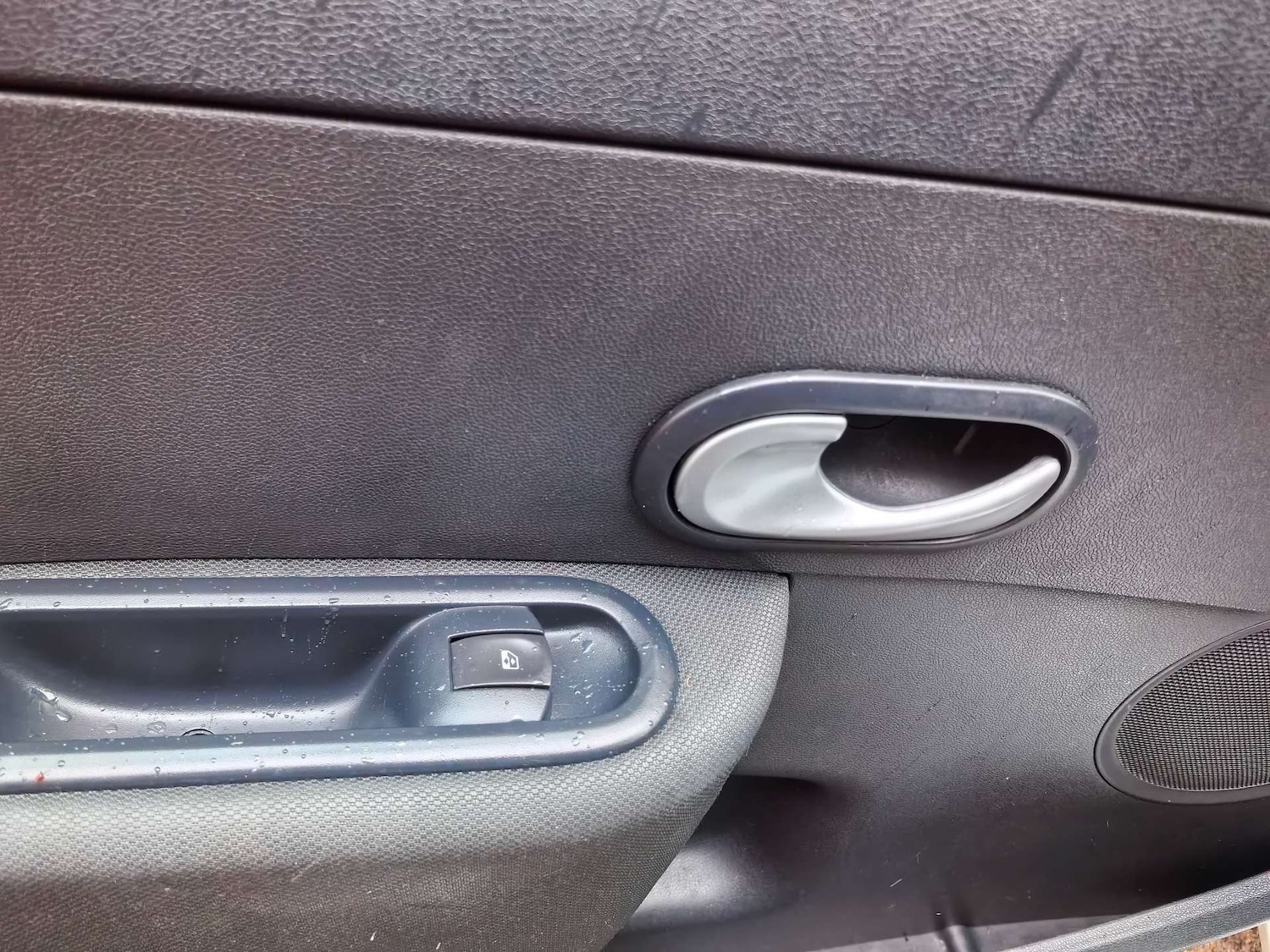 Used Renault Clio 2009 for sale - 76475121: Photo 67