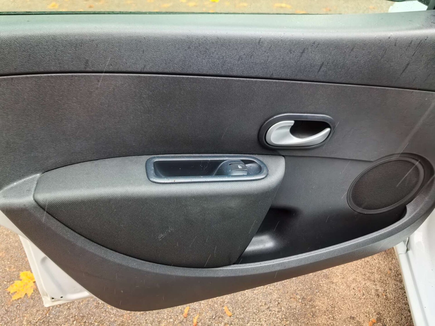 Used Renault Clio 2009 for sale - 76475121: Photo 72