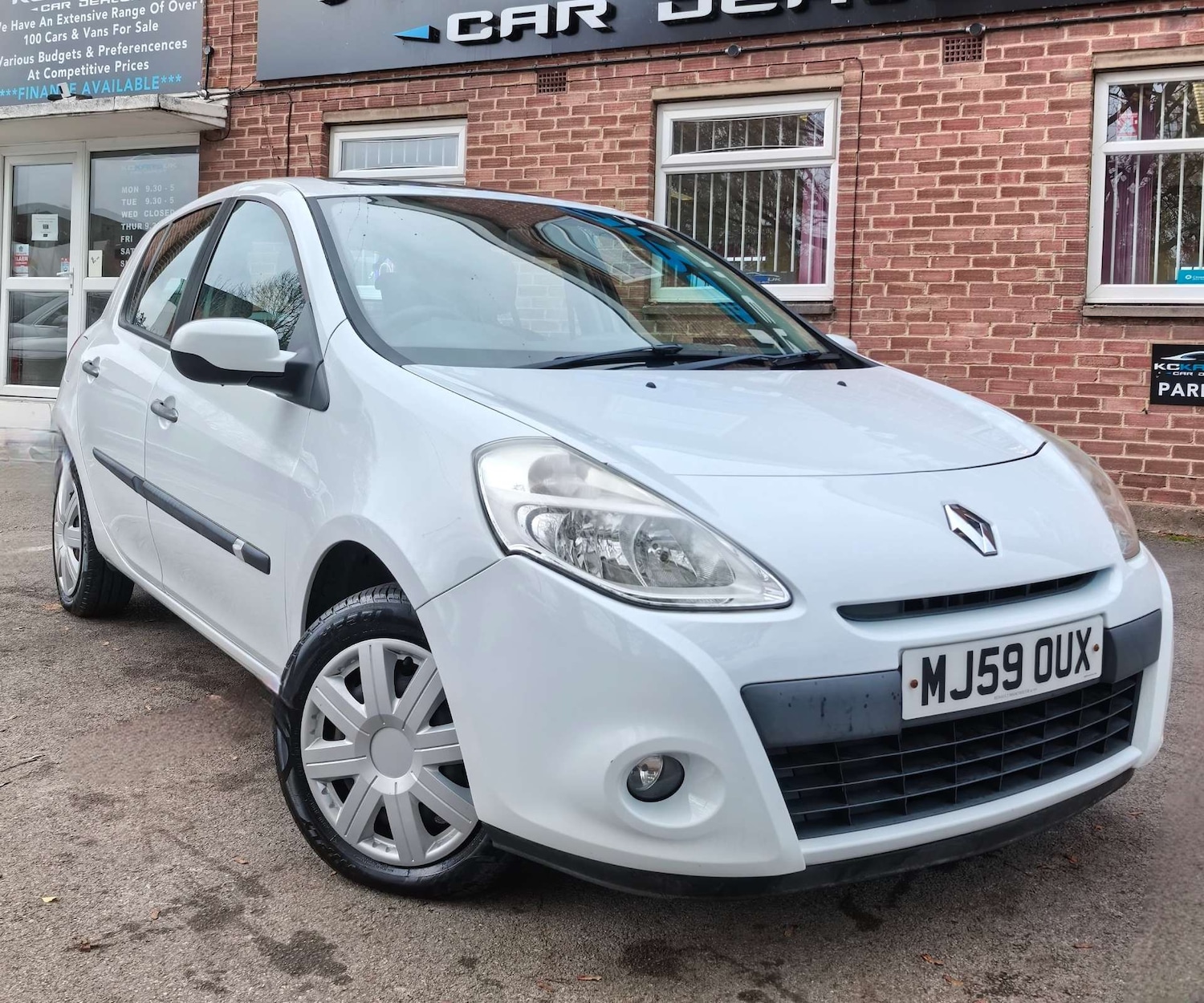 Used Renault Clio 2009 for sale - 76475121: Photo 76
