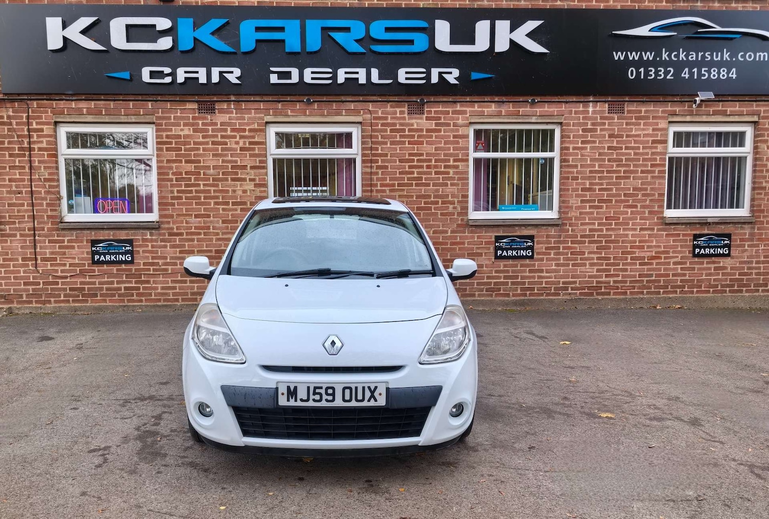 Used Renault Clio 2009 for sale - 76475121: Photo 8