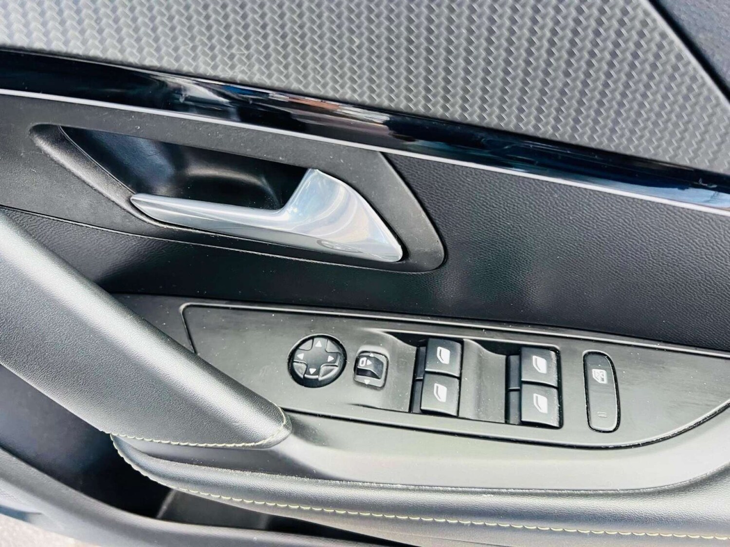 Used Peugeot 208 2021 for sale - 76601387: Photo 49