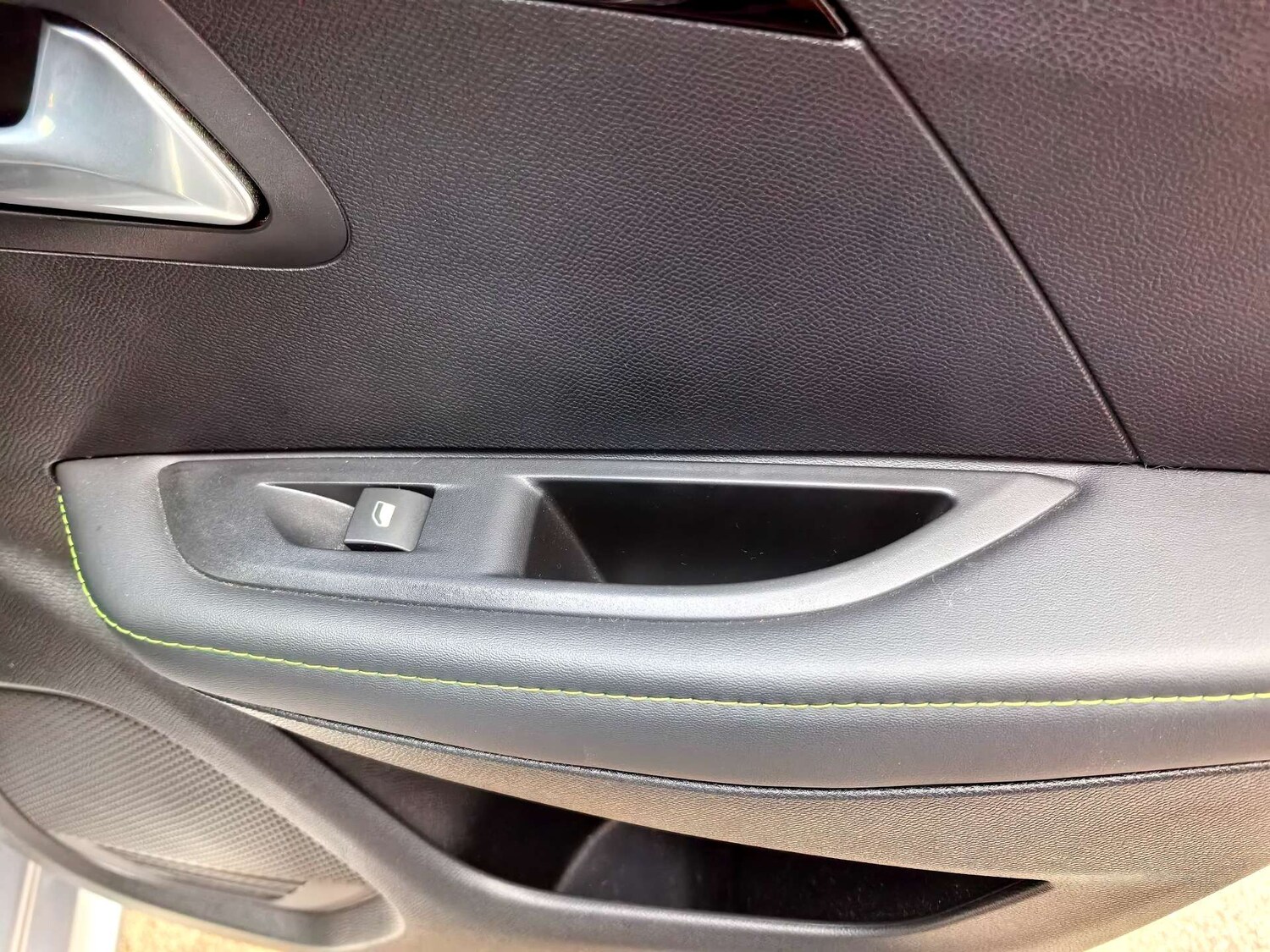 Used Peugeot 208 2021 for sale - 76601387: Photo 92