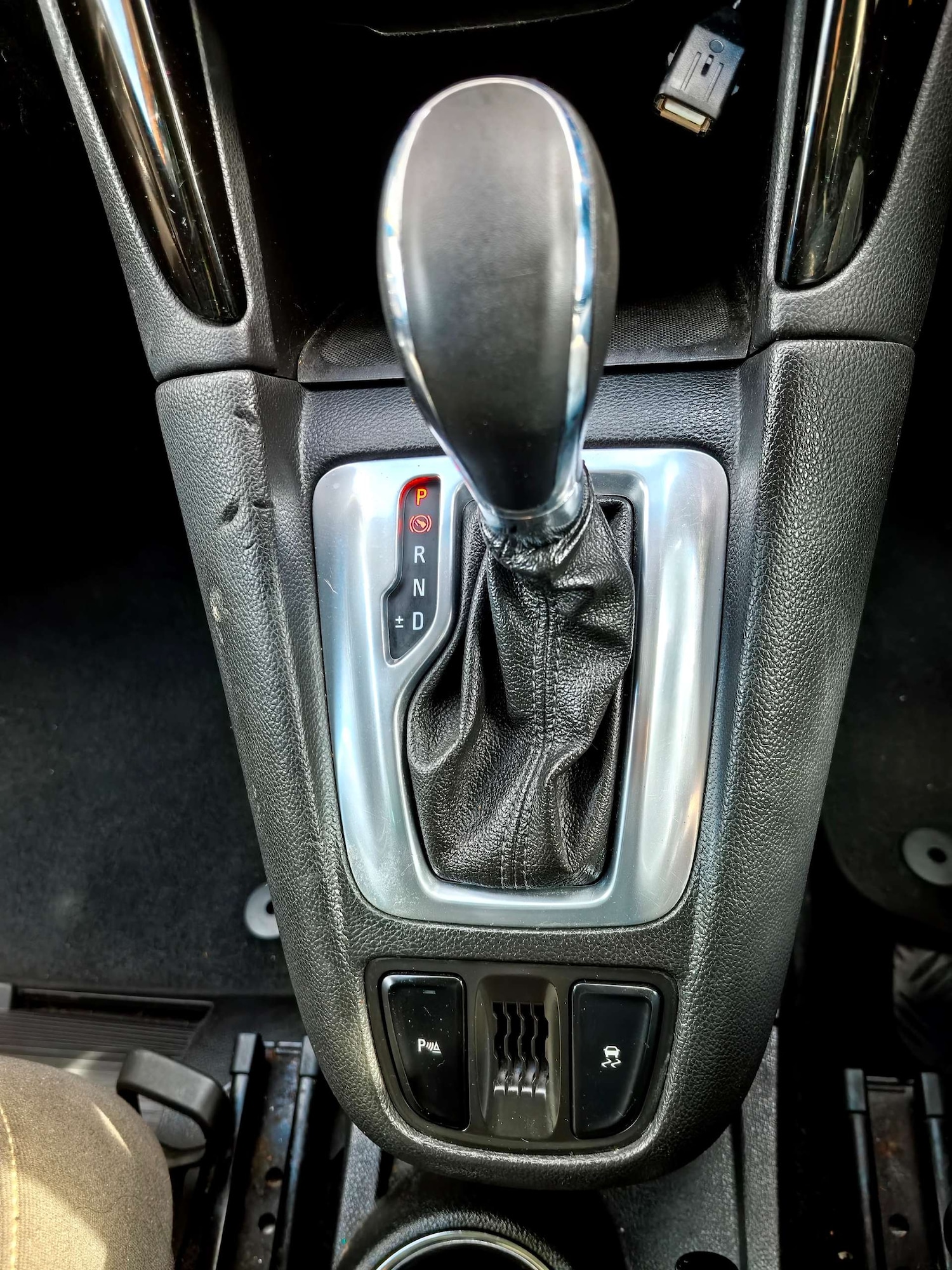 Used Vauxhall Zafira Tourer 2013 for sale - 77470074: Photo 17