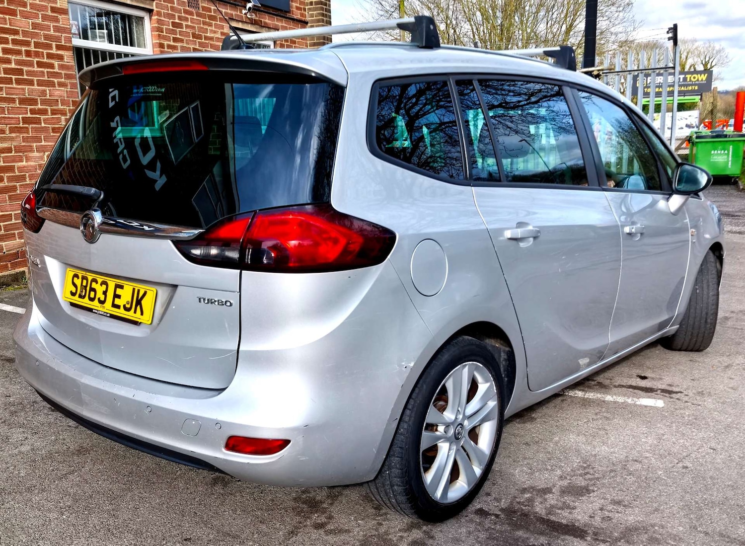 Used Vauxhall Zafira Tourer 2013 for sale - 77470074: Photo 3