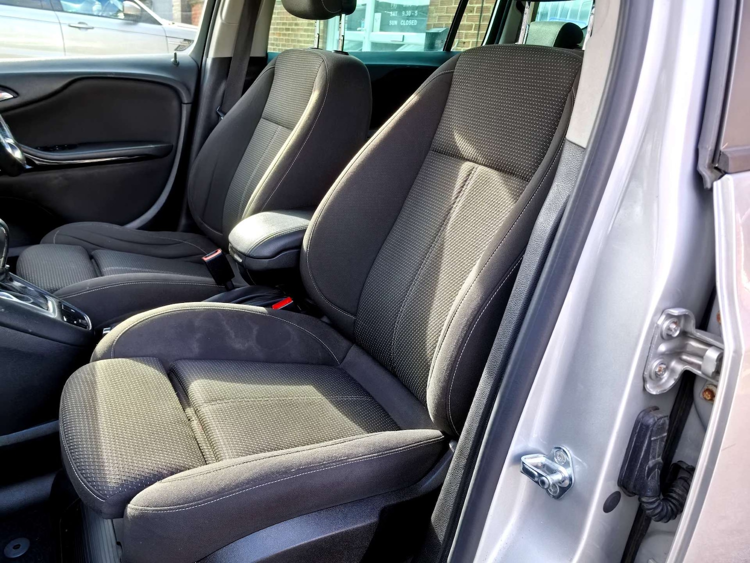 Used Vauxhall Zafira Tourer 2013 for sale - 77470074: Photo 31