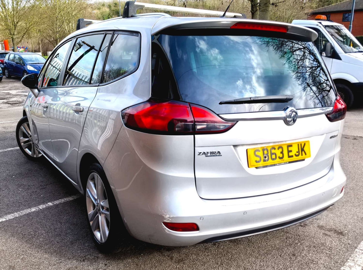 Used Vauxhall Zafira Tourer 2013 for sale - 77470074: Photo 4