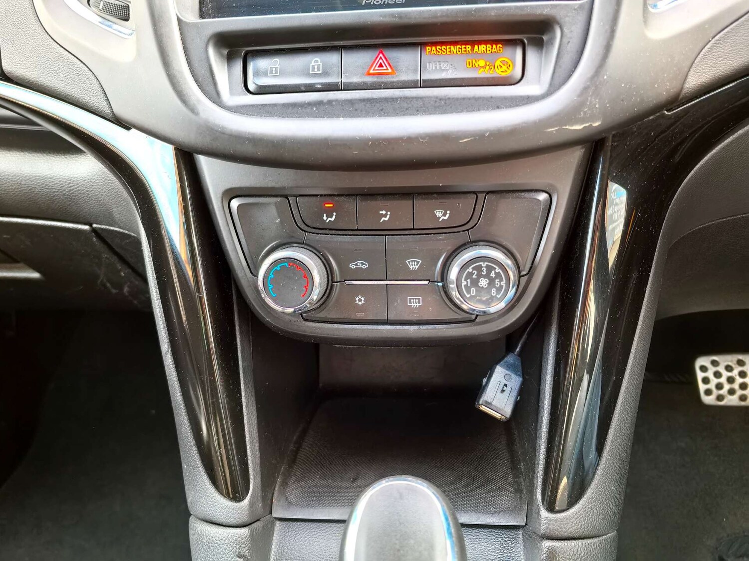 Used Vauxhall Zafira Tourer 2013 for sale - 77470074: Photo 65