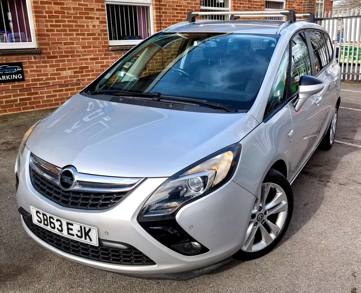 Used Vauxhall Zafira Tourer 2013 for sale - 77470074: Photo 85