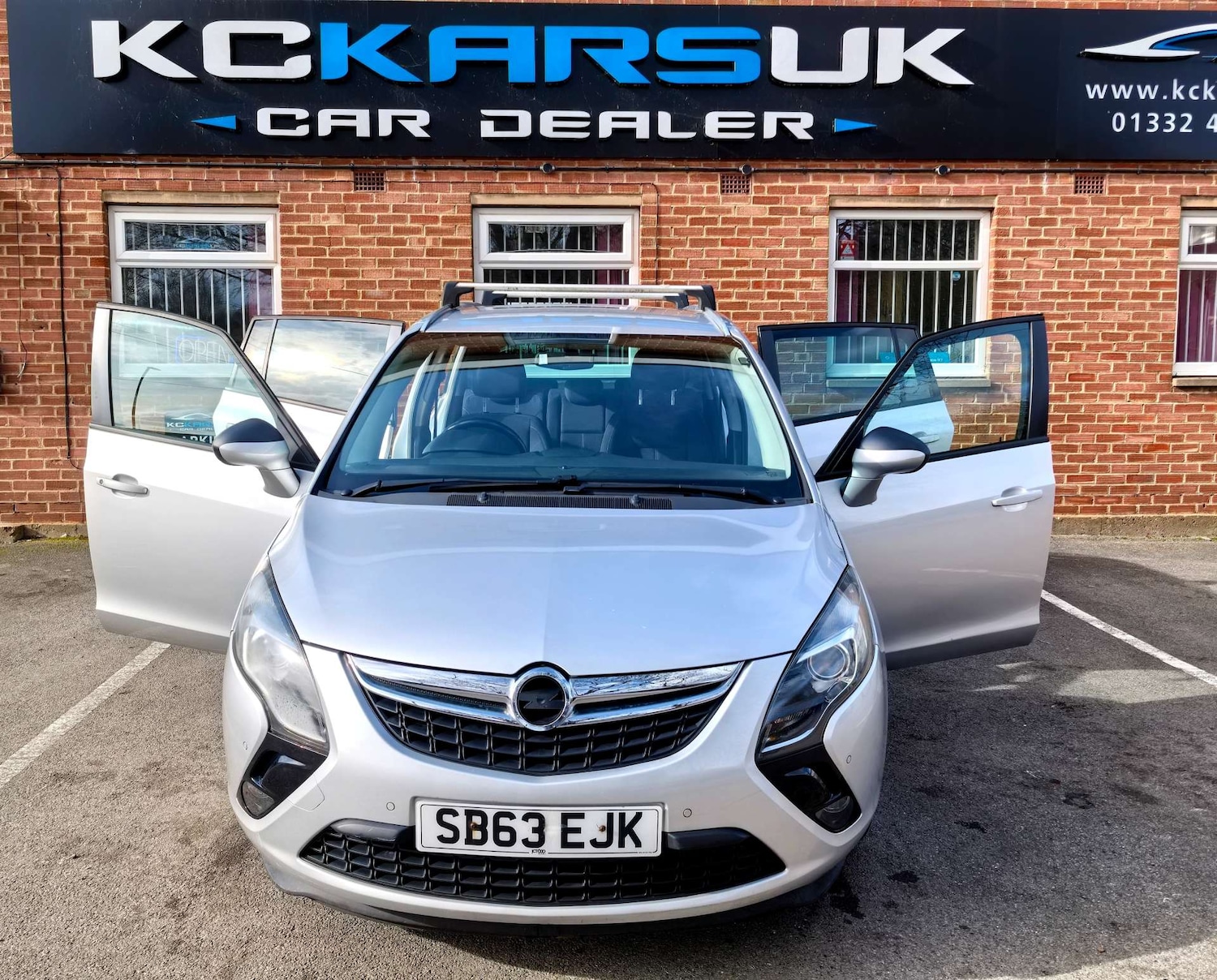 Used Vauxhall Zafira Tourer 2013 for sale - 77470074: Photo 94